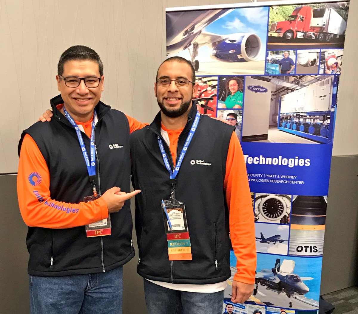 MarkFlo2018's tweet photo. How cool is this?!?
One year ago today, at #SHPE2017, I met/recruited Divanny Pena for @prattandwhitney, now fast forward to #SHPE2018 and Divanny is on the other side recruiting with me!?! #WeArePW #GoBeyond #BetterTogether https://t.co/fuZGEkUpuH