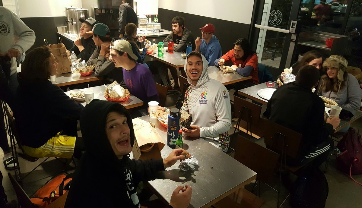 Bombshells_Ulti's tweet photo. Thanks to all who came to our fundraiser tonight!!! #bombshells https://t.co/CVFMBekDwX