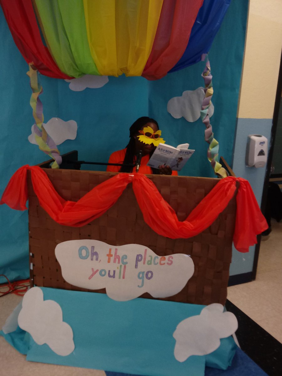five12welve's tweet photo. @bookitprogram  Britton Elementary Principal Rhonda Hamilton as The Lorax, reading to the children.  #YoungReaders #pizzahutbookit  # brittonelementary https://t.co/6PwA96nOzl