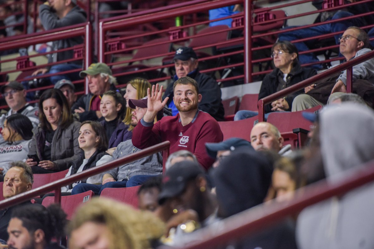 carolineocon19's tweet photo. *Cue* Aussie accent: I spotted an ever so friendly UMass football staffer (@TFSilvernail) supporting UMass hockey outside of his natural habitat. They are usually indigenous to the McGuirk Stadium, but they can be discovered in other areas of the Amherst region! https://t.co/ITPDD2ocHT