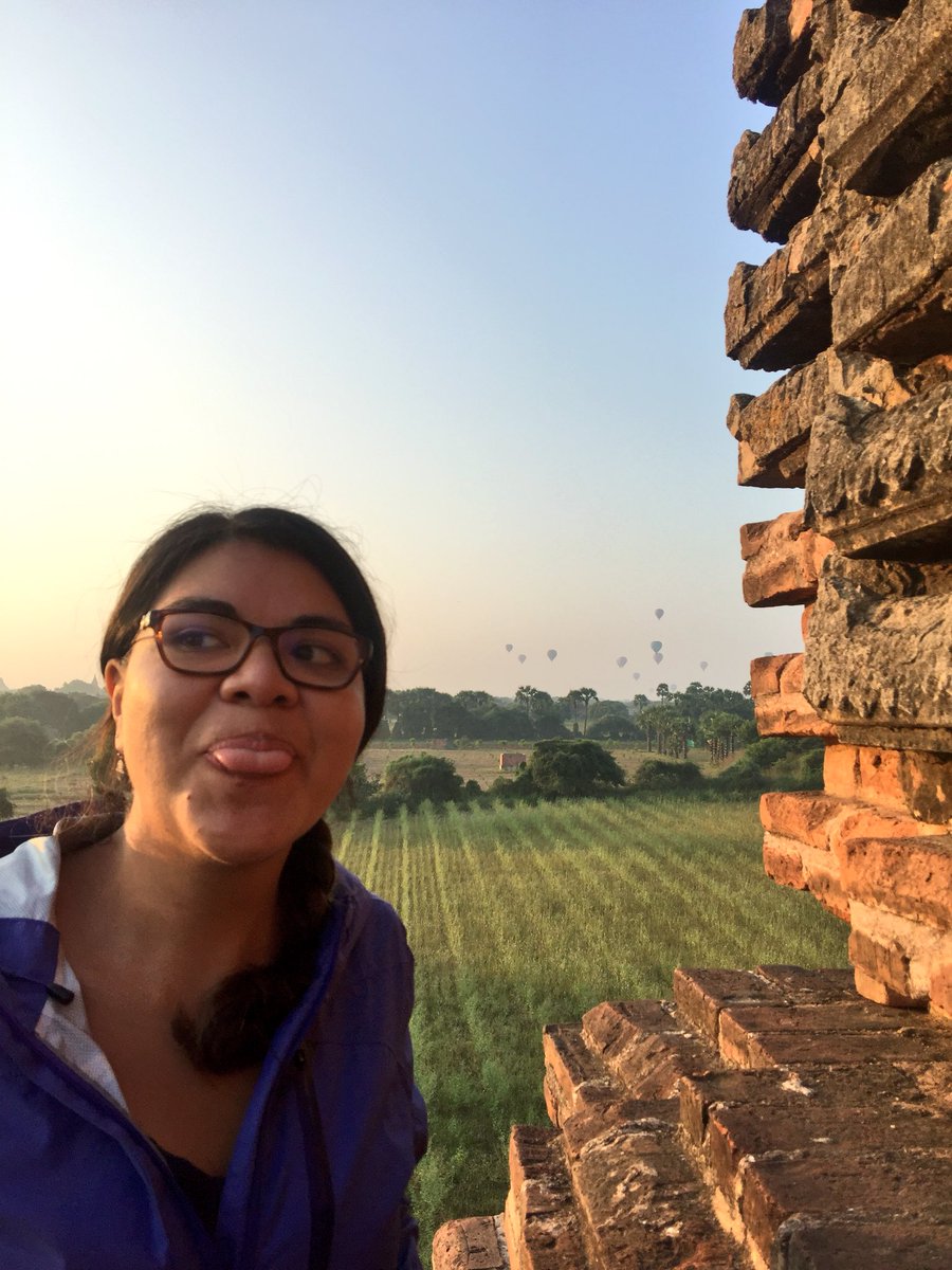 H_hey's tweet photo. ¡Buenos días, Bagan! 🇲🇲🧡
#Amanecer #viajera #HappyHey https://t.co/HdK4L6x0yK