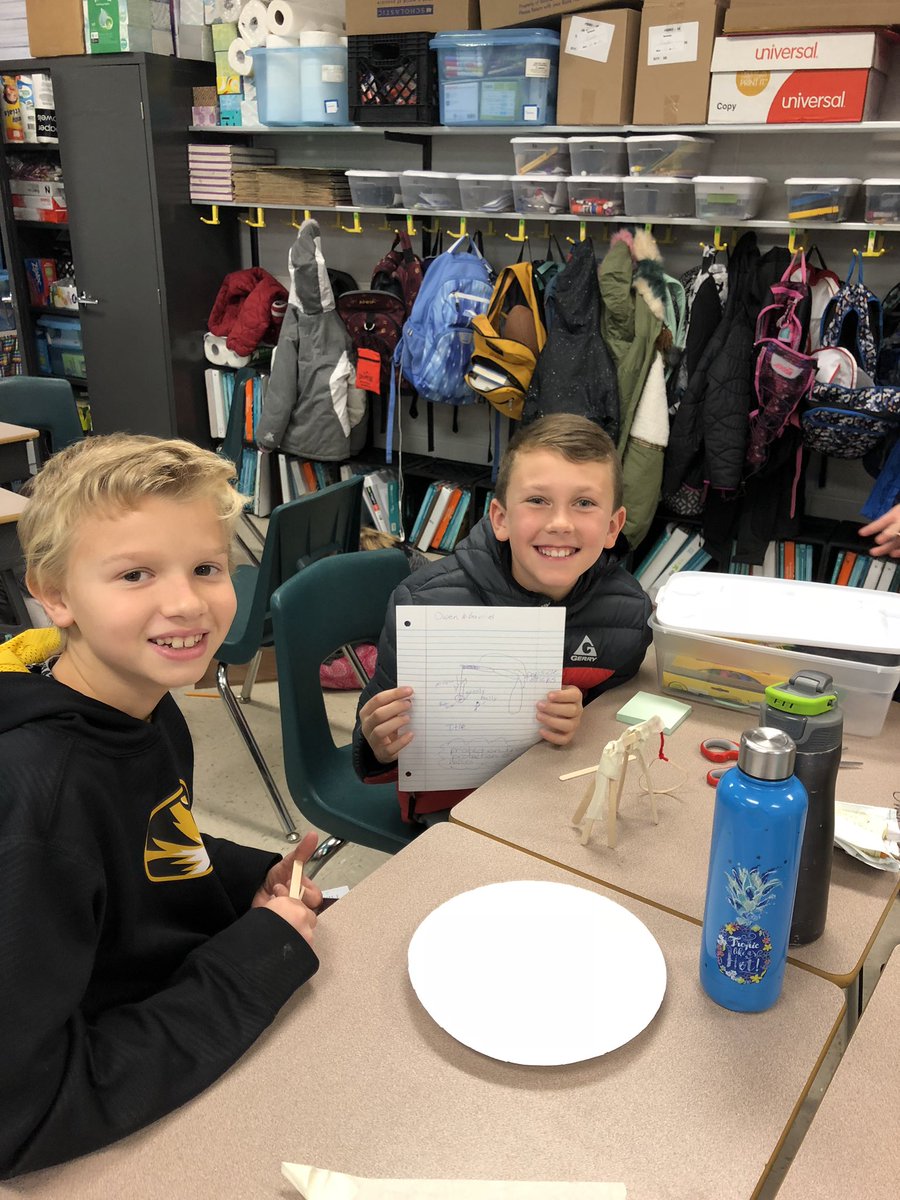 Mrs_NoonanDUE's tweet photo. Mrs. Noonanโs class #stopdropandstem #wsdlearns https://t.co/YFqxkeeuCf