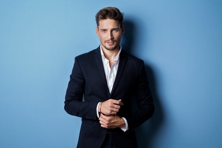 ClothingCenter_'s tweet photo. With over 2000 suits, sport coats and dress slacks, The Clothing Center has one of the largest men’s clothing departments in New Jersey. #followfriday #ff https://t.co/REqqfNUL7V