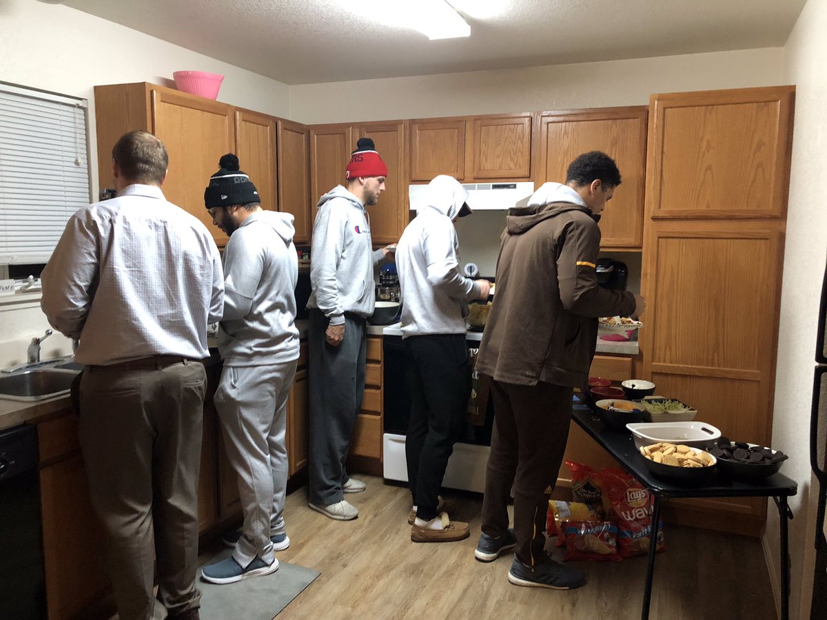 CoachABohl's tweet photo. We had a great time having the Scout Offense over for dinner! Awesome people, awesome conversation and awesome food (thanks to @Anna_Bohl)! #GoWyo https://t.co/NjvfvcX3Z6