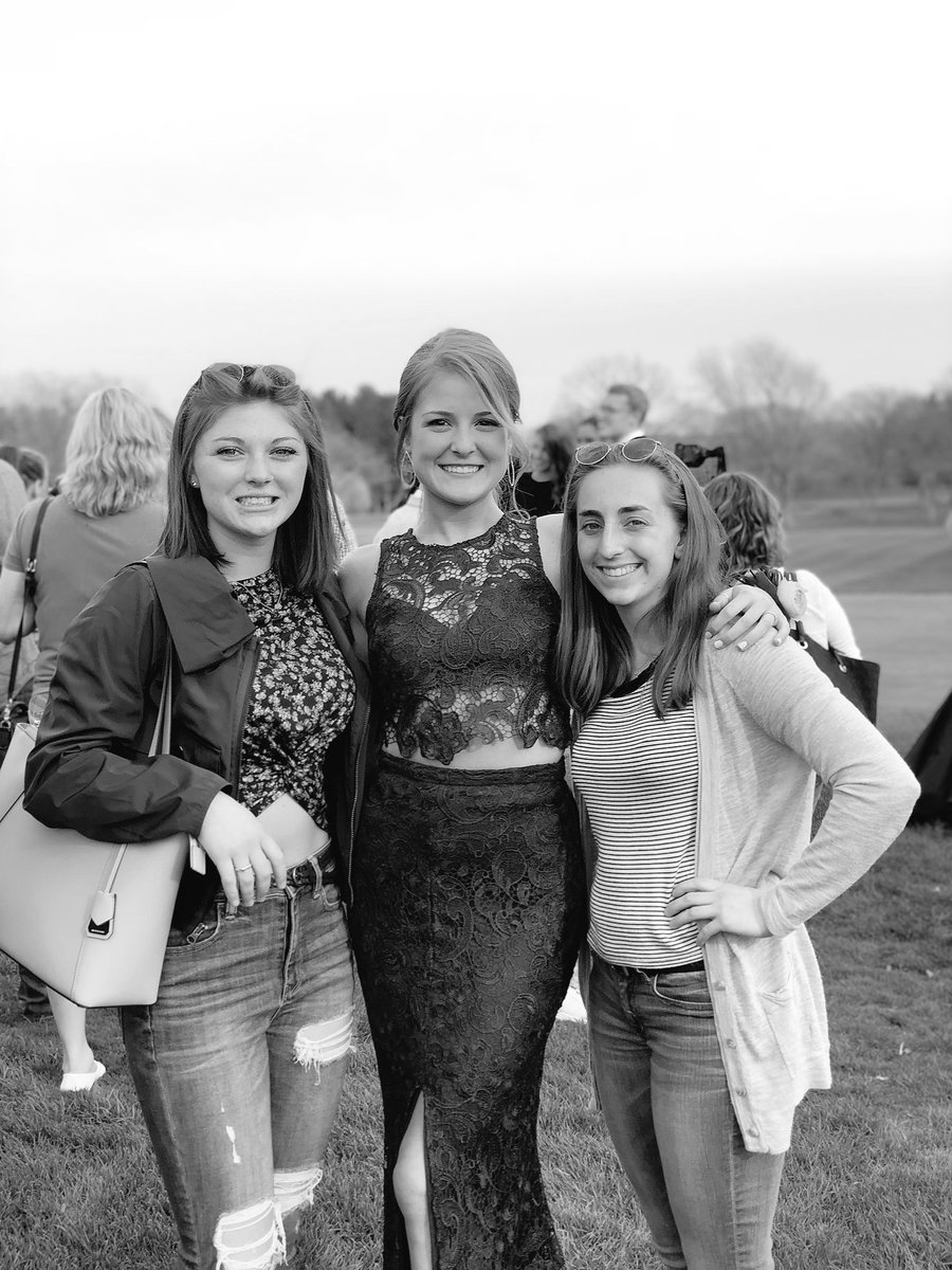 mcprichard9's tweet photo. Happy birthday Gracie!!!! Can’t wait to get wild 🤪🤩 Love you soooo much you old bag of bones!!! 💜💜💜💜 @17gbrigham https://t.co/0lAWiki187