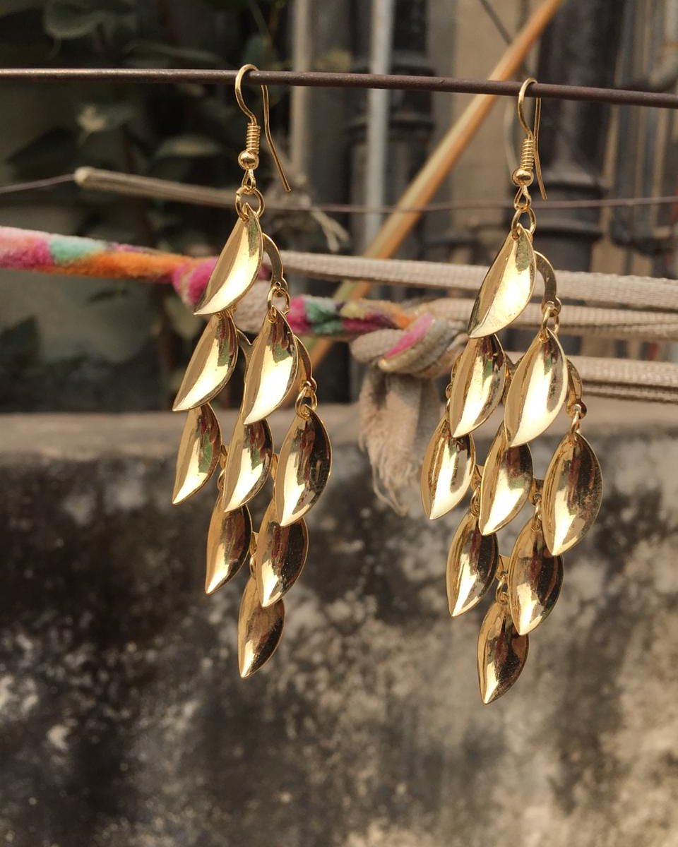 #dangler #delhi #weddingjewellery #traditionaljewellery #instabusinesses #imitationjewellery #bangalore #valueformoney #partyjewelry #mumbai #jewelrystartups #indianjewellery #sangeetjewellery #noida #loveforjewellery #fashion @zellowca