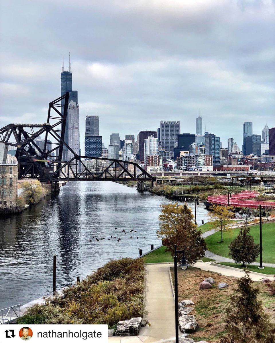 ⁦<a href="/NateHolgate/">Nathan Holgate</a>⁩ photo. Chicago my kind of town! ⁦<a href="/ChooseChicago/">Choose Chicago</a>⁩ #chicago