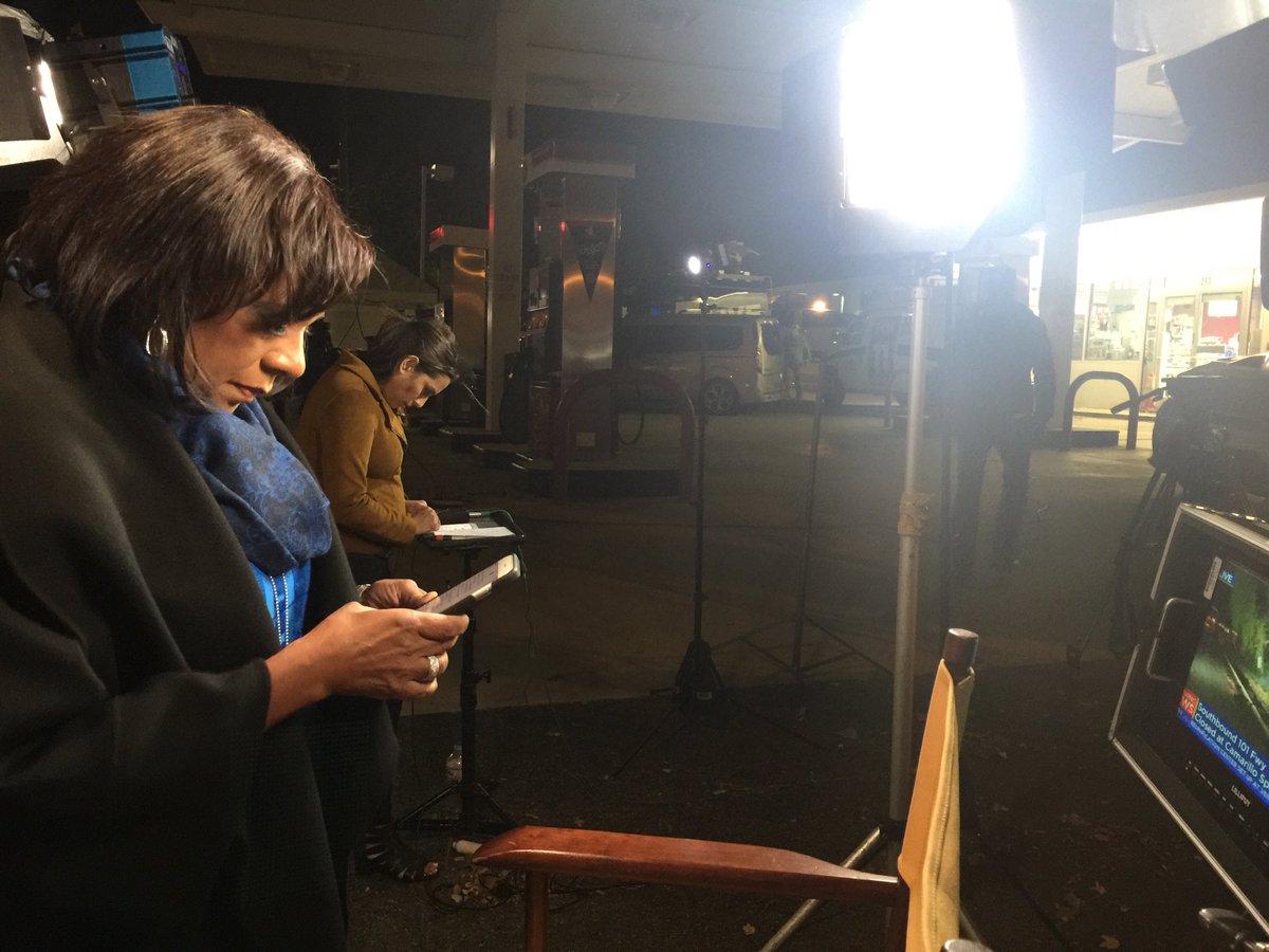 Patharveynews's tweet image. CBS2-We’re live tonight @11 from #ThousandOaks . #BorderLineShooting ⁦@CBSLA⁩