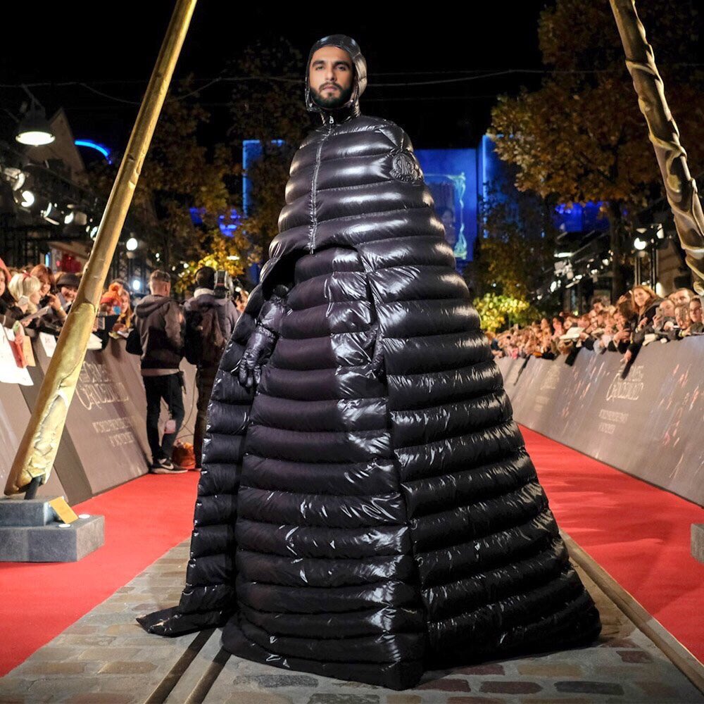 ranveer singh funny dress