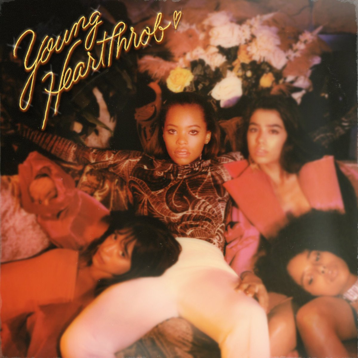 kodieshane's tweet photo. It’s finally here!!! Listen to #YoungHeartThrob now at https://t.co/XIBXXWtSMo💌💓💌 Out now everywhere!!! https://t.co/mMWquJC3dC