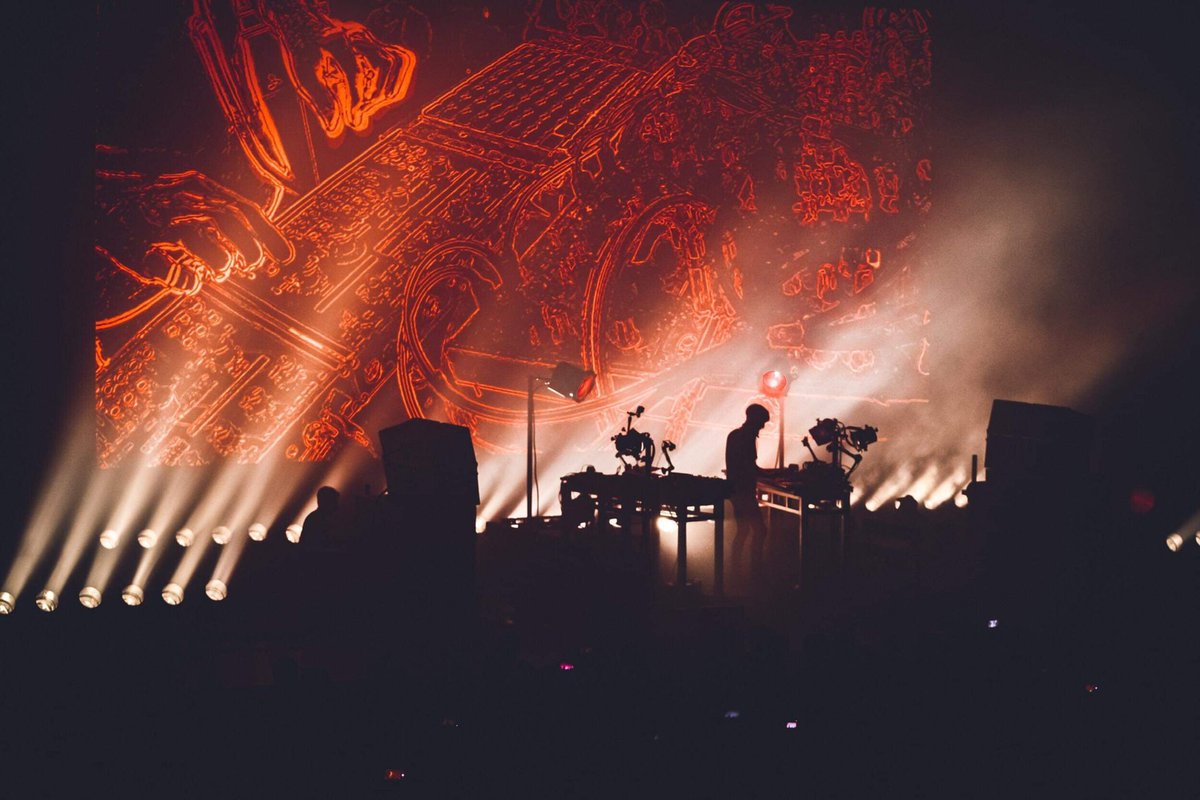 MIRAITOKYO2018's tweet photo. #未来東京 #RichieHawtin #CLOSE
このステージを作るために10名近いリッチー・クルーがこの現場でこの瞬間リアルタイムで動いている
#AlvaNoto
#Aalko #Akikokiyama
#Ishijima
#MIRAITOKYO
#Toyosu
#Tokyo https://t.co/udv0CLk0XF