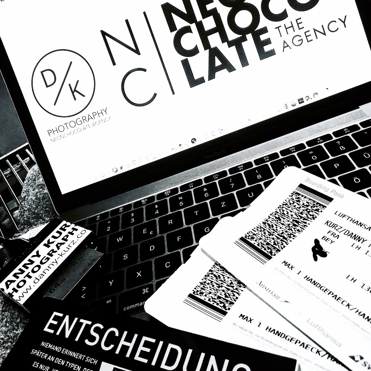 DannyKurz's tweet photo. working time in Beirut.... 🤟photo production... and travel lektüre......... .
.
.
@jetlineactionphoto @neonchocolate_agency 
#photography #production #reiselektüre #NeonchocolateAgency #travel #lufthansa #danny_kurz_photography   #beirut #libanon #lebanon #berlin #work #working https://t.co/j4uOgM3lpQ