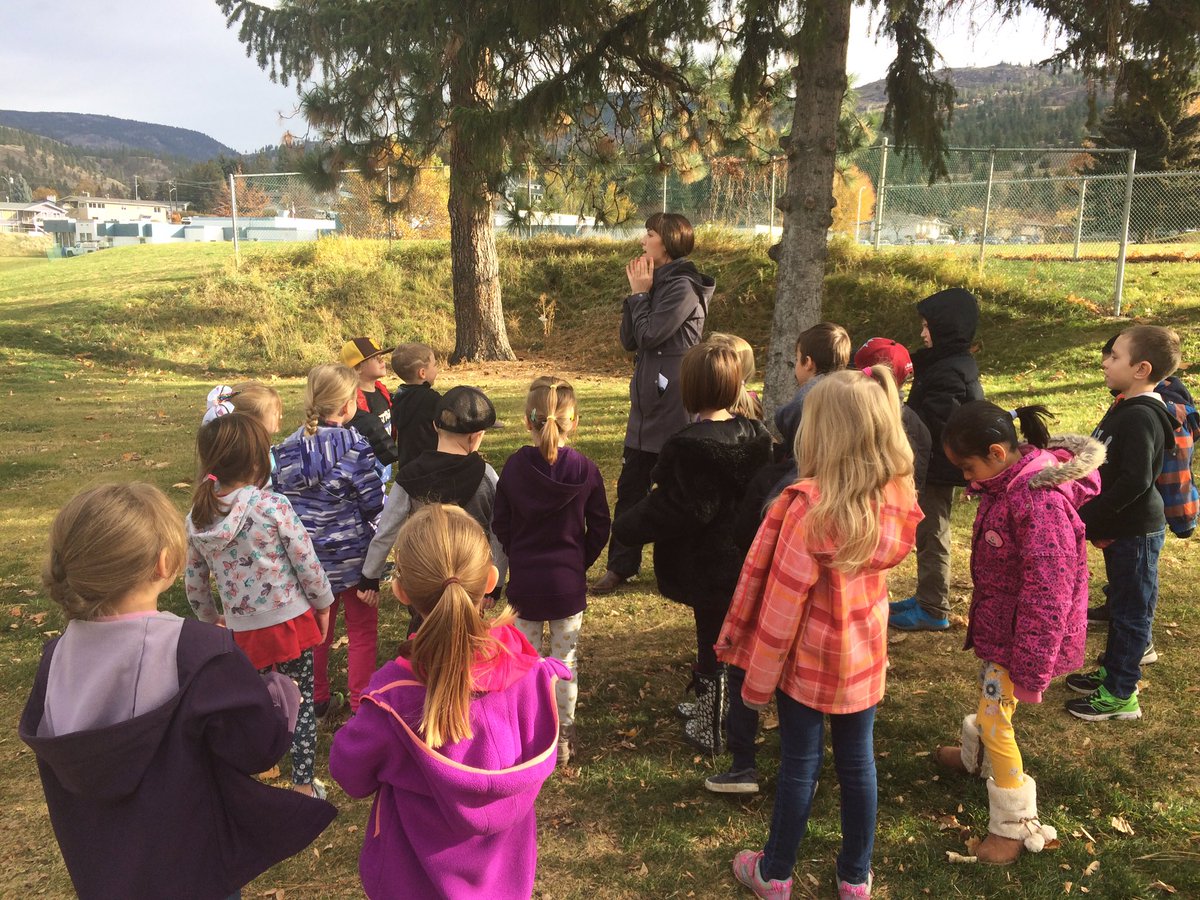 Very excited for my student teacher to fully immerse in teaching the littles for the next 7 weeks. Started off with a great walking lesson on number sense. #play #getoutdoors #imaginEd #walkingcurriculum #outdoorexplore #okanaganfallweather