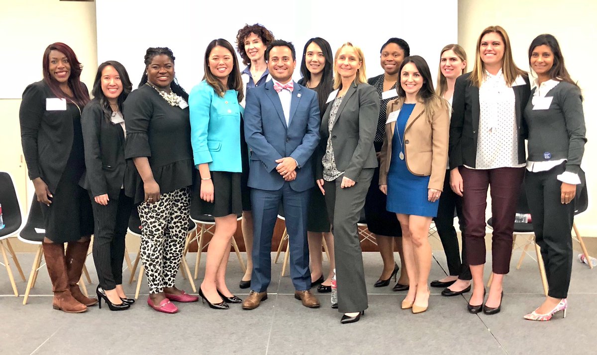 ozzie_martinez's tweet photo. An honor to share the stage with these incredible group of #leaders from @KPSCALnews!  Exciting night sharing how we are ‘Thriving at #KaiserPermanente’ with @ChapmanU students! #KPGrateful2018 #Payitforward #Mentorship #ThinkChapmanFirst #Panthers https://t.co/EHAfLRJpWo