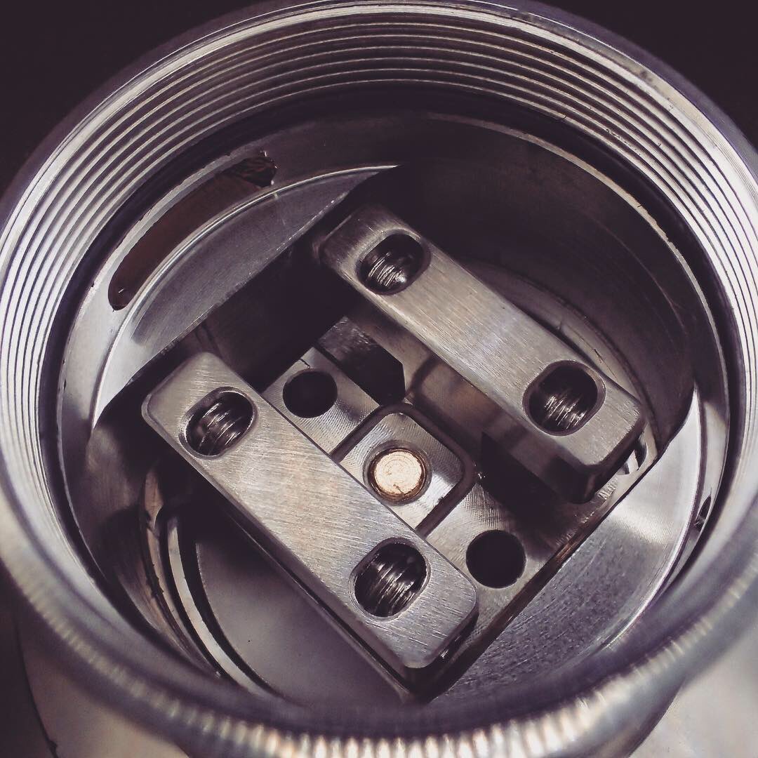 himeji_vape's tweet photo. VXV X RDA
トップキャップを回してエアーフローを調整
・24mm
・BF互換
#姫路VAPE
#姫路電子タバコ
#兵庫VAPE
#兵庫電子タバコ
#vxvtech https://t.co/JHfr9ZYzcx