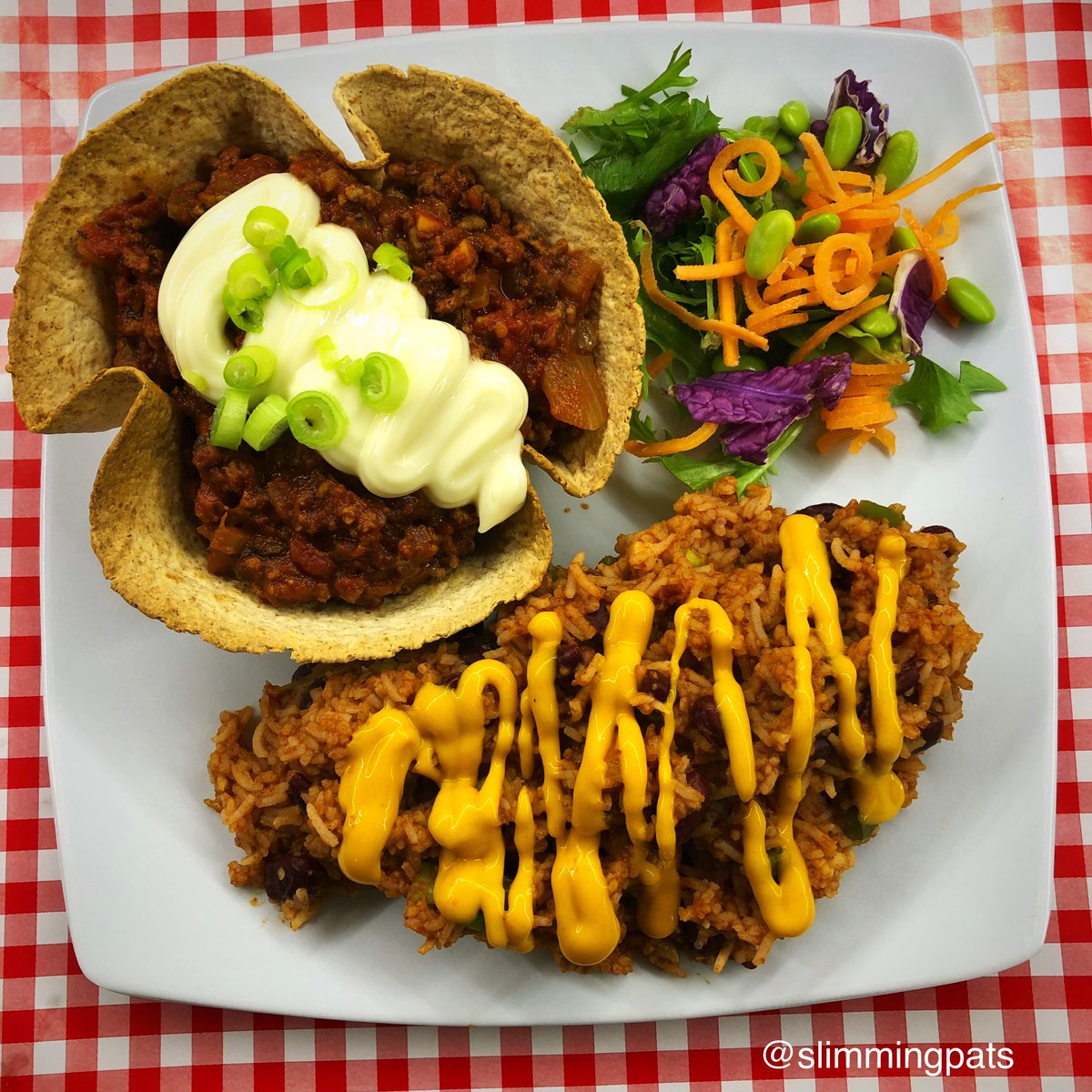 slimmingpats1's tweet photo. #jdseasonings beef  cajaun bowl topped with #primulalight with mexican rice topped with #skinnydips peri peri mayo #swuk #sw #slimmingworld #diet #weightloss #slimmingworlduk #ww @jdseasonings @Primula_Cheese ❤️ https://t.co/pg5VkBSXwK