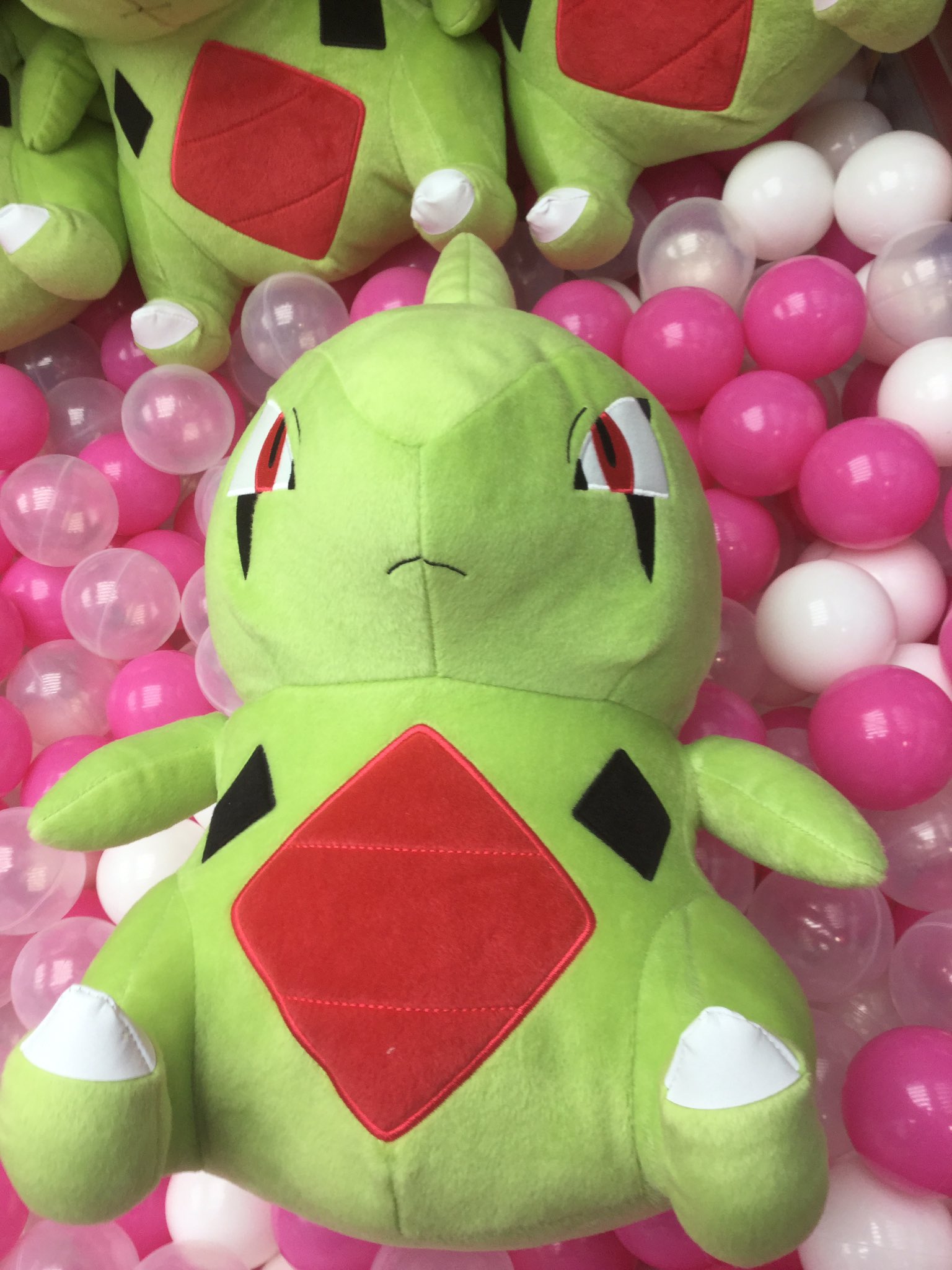 セガ我孫子 Twitter ನಲ ಲ 続けてポケモンから新景品です ポケットモンスター サン ムーン めちゃでかヨーギラス ぬいぐるみ 入荷です 鋭い目つきですがかなりの可愛さで抱き心地も抜群 ポケモン セガ我孫子 T Co Jxb1lnefsj Twitter