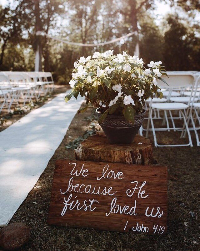 NamibiaWeddings's tweet photo. What was/is your wedding bible verse? 

#namibiaweddings #realweddings https://t.co/0YBwyG4UB1