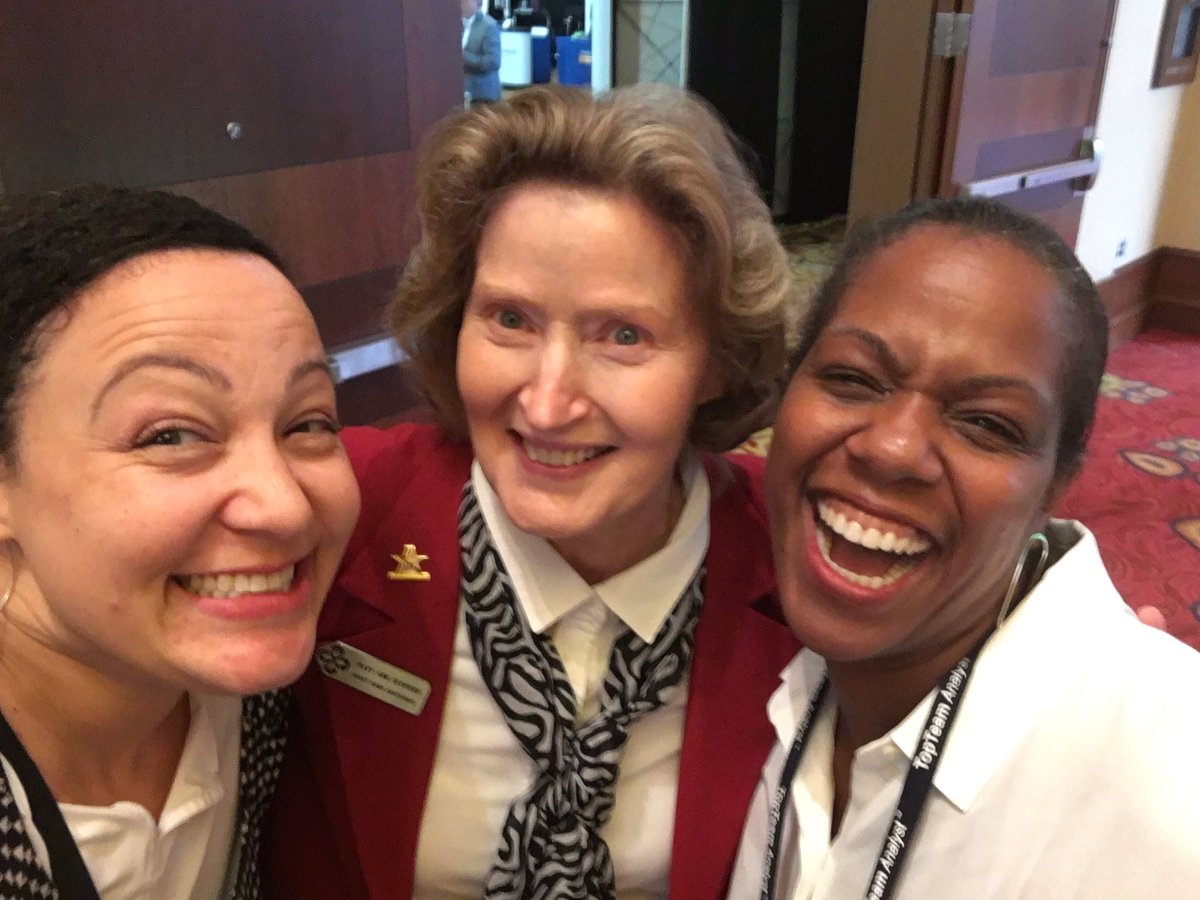 mlewisshakur's tweet photo. #BBCCon #BBCCON18 #iheartBAs #conferenceoftheyear #SanAntonio #theBAlife #lifeintheBAlane #MaryRocks #BAsDoItBetter #BAllin #ThankYouSanAntonio https://t.co/LgpsW1INYc