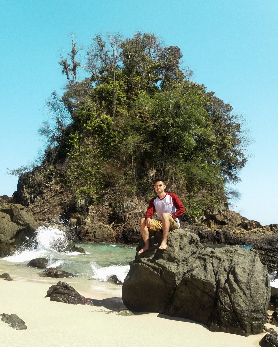 ara_adventure's tweet photo. Teluk Hijaau banyuwangi...
.
Info Opentrip : https://t.co/gywS0T8JGR
Wa : 0852 9725 3407
#araadventure #opentripmurah #Banyuwangi https://t.co/JMJWCZdeQf