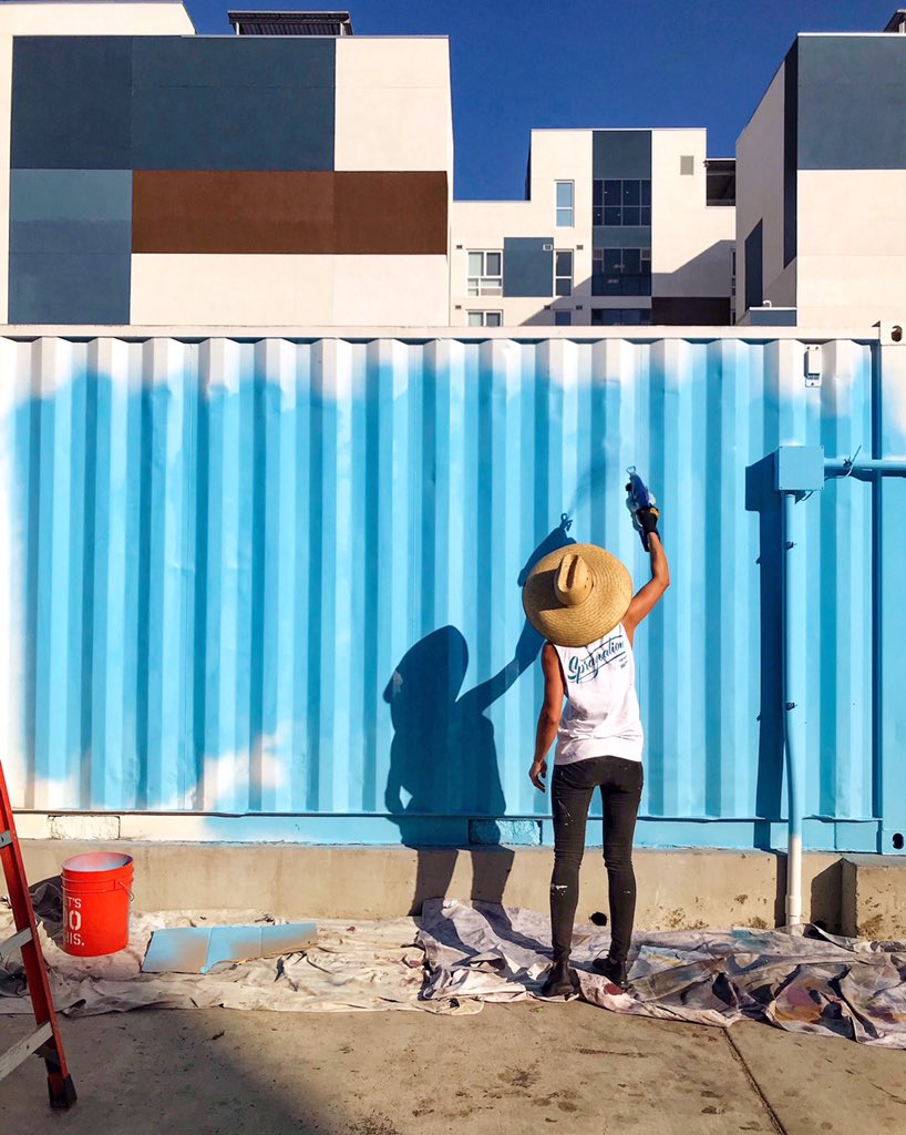 carlyealey's tweet photo. Blasting into another mural... this time in my neighborhood at @QuartyardSD 

I’ll be painting Friday afternoon on 13th Street if you want to come say hello 👋👩‍🦳🎨✨

 #art #mural #wip #sandiego #quartyardsd #yourcityblock #eastvillagesd #artist #carlyealey https://t.co/gUiqJOrjgt