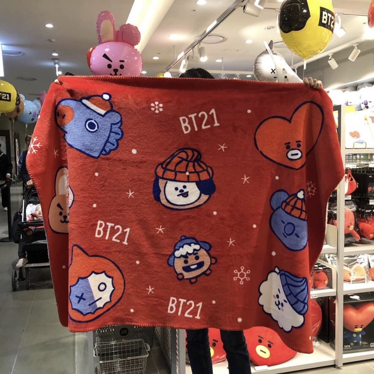 charmof7roses's tweet photo. PH/INTERNATIONAL GO

BTS BT21 Christmas Edition merch, anyone? ☃️

Will post prices later and order form! Stay tuned!😍🎉 https://t.co/UUGtJxqrKn