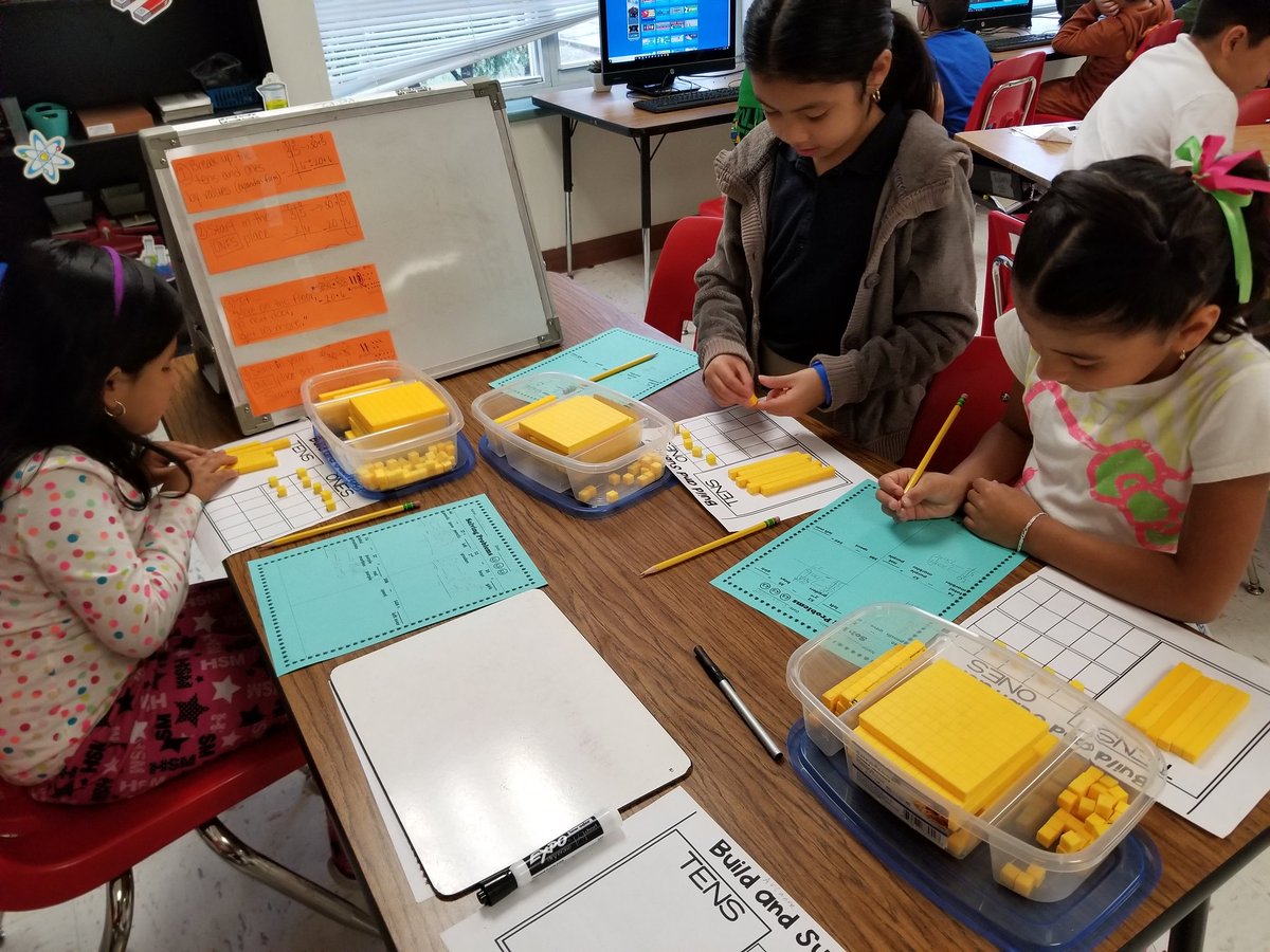 LizbethMonroy13's tweet photo. Students being actively engaged in problem solving with manipulatives and graphic organizers. 
#smallgrouprocks @medrano_hope https://t.co/yXpHcVjTNd