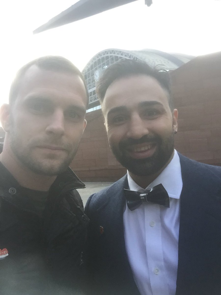 Had the pleasure of driving <a href="/Carl_Froch/">Carl Froch MBE</a> &amp; <a href="/PaulMalignaggi/">Paul Malignaggi</a> to the weigh in of <a href="/TonyBellew/">Tony Bellew</a> and <a href="/usykaa/">Oleksandr Usyk</a> in Manchester. 
#UsykBellew