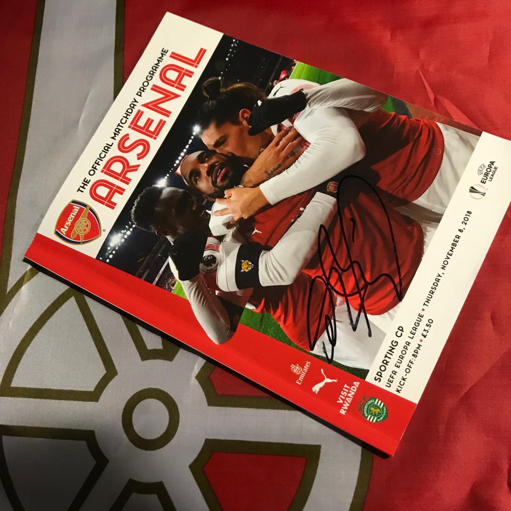 Fancy winning a matchday programme signed by <a href="/PetrCech/">Petr Cech</a>?

All you need to do is retweet this post to enter! 👊

Ts&amp;Cs 👉 bit.ly/CechProg