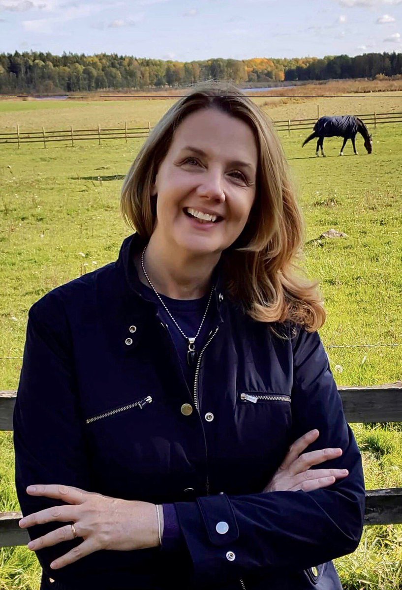 IntWIM's tweet image. Looking forward to sharing and finding practical solutions at the #Ex4Dev18 conference today @sbsatsurrey @A_Gatsinzi We’re thrilled to be on the Women’s Mining Networks: #Community #Influence #Empowerment panel. Come and chat with Deborah Craig if you’re there #womeninmining