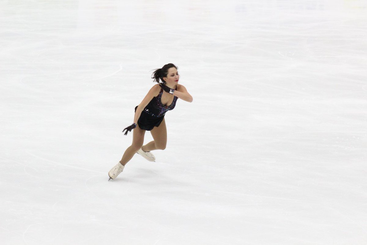 Туктамышева лидирует после короткой программы на Гран-при Японии Flutz.ru - flutz.ru/tuktamysheva-l… #фигурноекатание #figureskating #フィギュアスケート