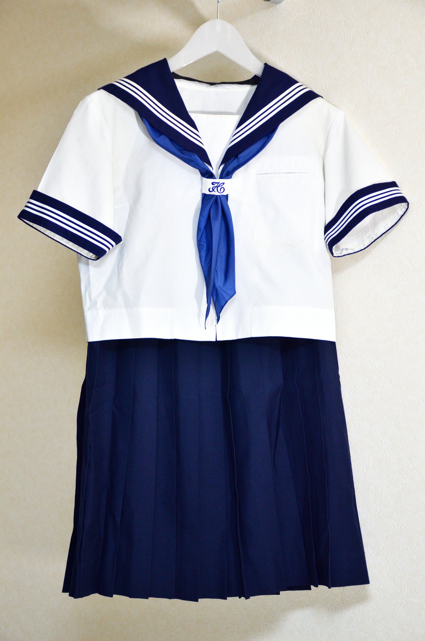 あかり@制服 on X: あかり@制服 on X: