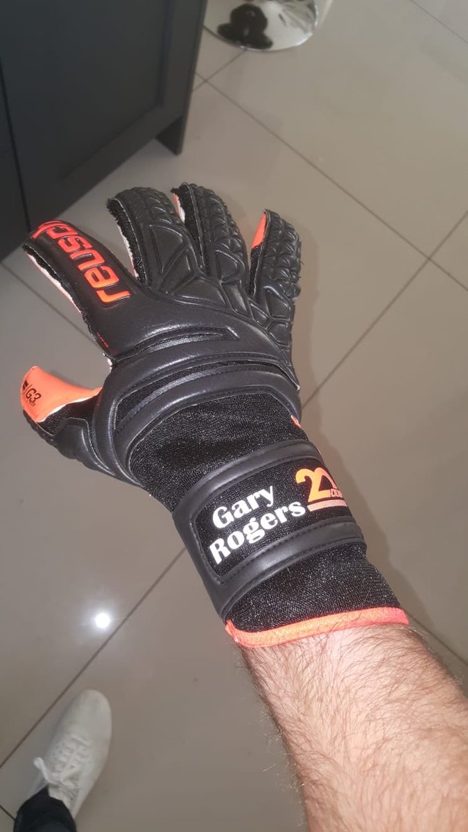 Reusch Soccer Prisma Pro G3 Duo Black Hole Goalkeeper Glove Sports