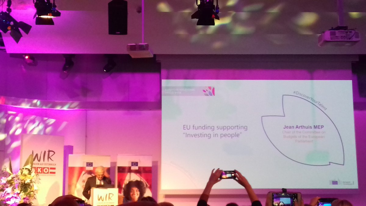 Closing session of th European Vicational Skills Week in Vienna. 
#DiscoverYourTalent <a href="/EuroApprentices/">European Apprentices Network</a> #QualityApprenticeship #investinpeople #EUVocationalSkills