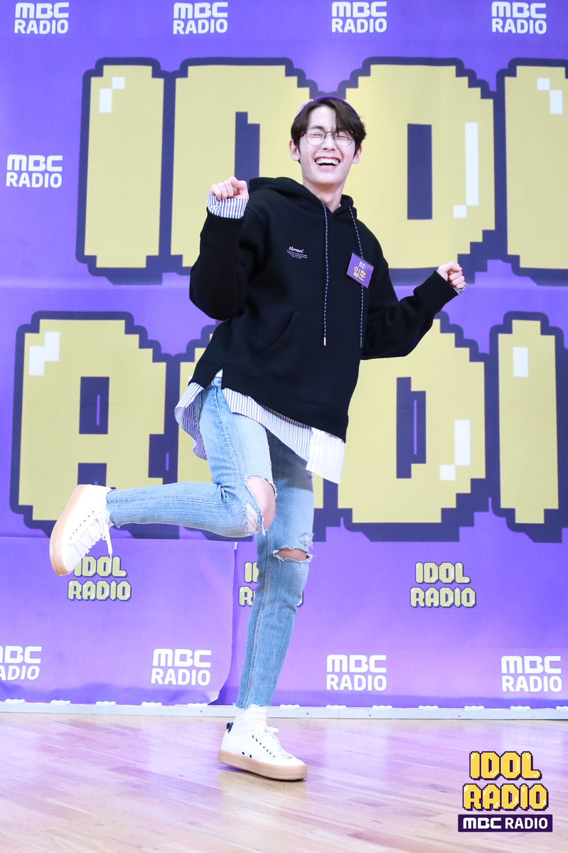 idolradiokorea's tweet photo. [#아이돌라디오 앨범 20181108]

ep38. 월간정일훈 11월호

정이룬의포토타임📷
정이룬의큐티섹시📸
정이룬의큐티뽀짝📸
정이룬의카리스마📸

#IDOLRADIO #비투비 #BTOB #정일훈 https://t.co/Hf6YUj6lpM