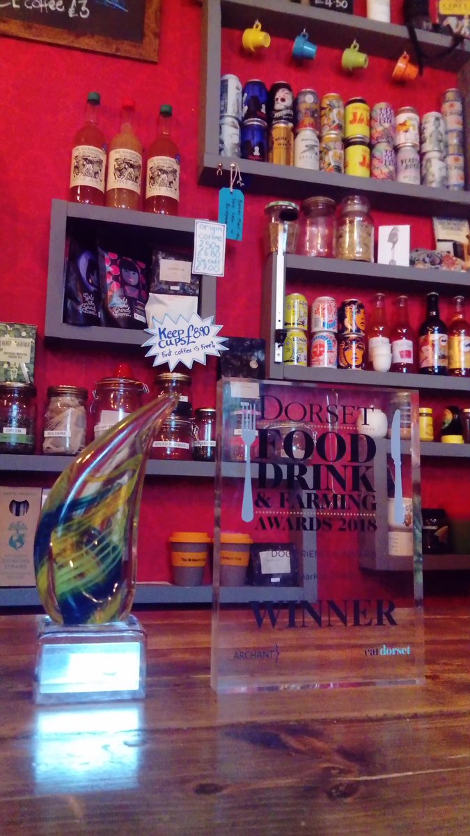 So happy to have won silver last night at the Dorset tourism awards #DorsetTA #Dorset <a href="/DorsetTourAwds/">DorsetTourismAwards</a> <a href="/DorsetFoodDrink/">Dorset Food & Drink</a>