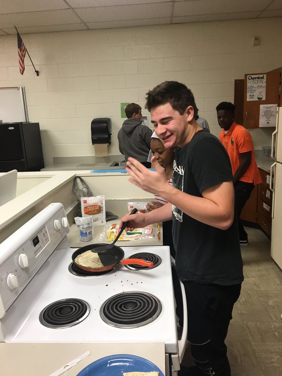 treelegs's tweet photo. @NCHS_CTE Free Cook Day! Lots of great things going in the oven soon!! https://t.co/TCfnLmId51