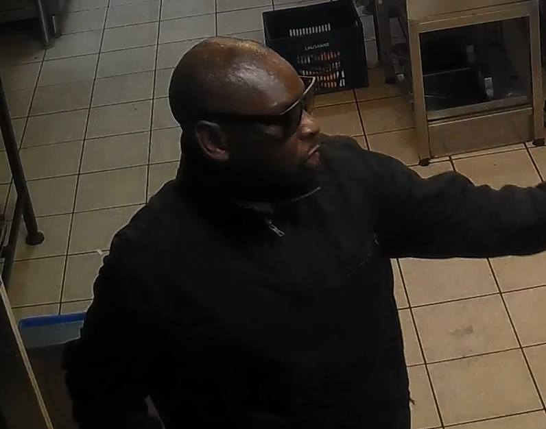 _ArriveAlive's tweet photo. Two suspects sought for Century City church robbery https://t.co/rqYGP0yhlX #ArriveAlive #ChurchRobbery https://t.co/yF7b6NrfZm