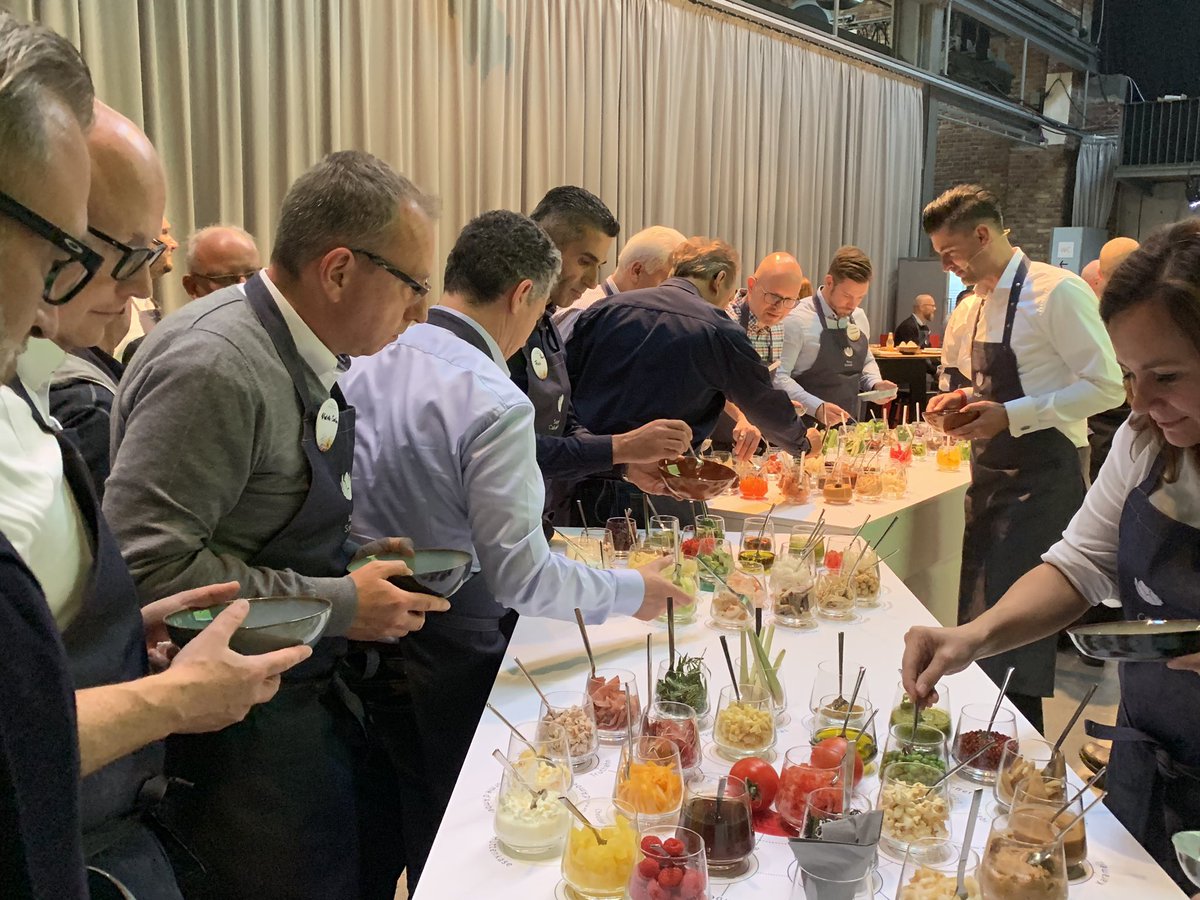 denisdropic's tweet photo. Impressionen vom #partnerdialog #unitymedia in #köln 

#partnerdialog2018 #weileswirkt #mitbreiterbrust #iRetail #wirkwert @_FarukSert https://t.co/TWfpN4BjdF