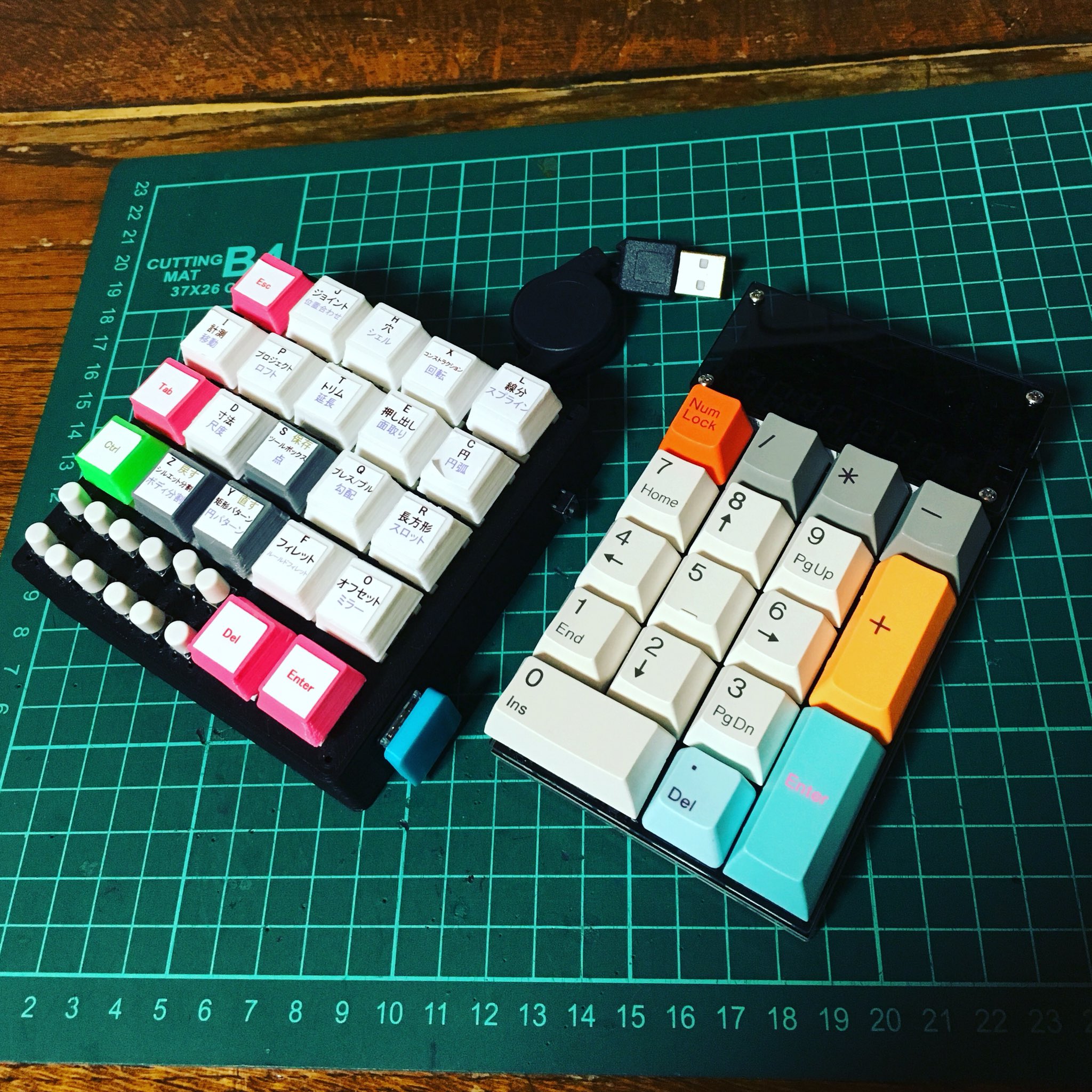 みい 私が作った自作テンキーボードとは大違い てんたくはオシャレ Amp 可愛らしくて 手に持って無駄にカチャカチャしたくなる 電子工作 電卓自作キット Tentaku 自作テンキーボード T Co Ibiepex0 Twitter みい 私が作った自作テンキーボードとは大違い てんたくはオシャレ Amp 可愛らしくて 手に持って無駄にカチャカチャしたくなる 電子工作 電卓自作キット Tentaku 自作テンキーボード T Co Ibiepex0 Twitter