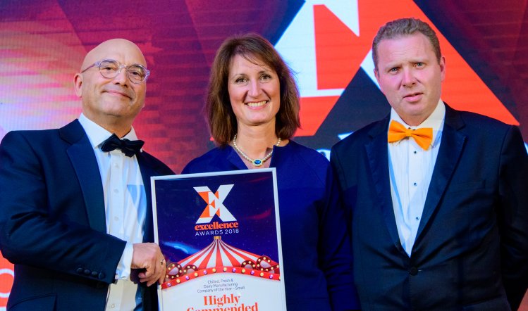 <a href="/kdhprojects/">KDH</a>  Congratulations to <a href="/TidefordOrganic/">Tideford Organics</a>  for being awarded  Highly   Commended Chilled, Fresh &amp; Dairy Manufacturing Small Company of the Year:
Presenting the awards our MD Kevin Haynes and <a href="/GreggAWallace/">Gregg Wallace</a>  <a href="/FoodManufacture/">Food Manufacture</a> #foodmanawards