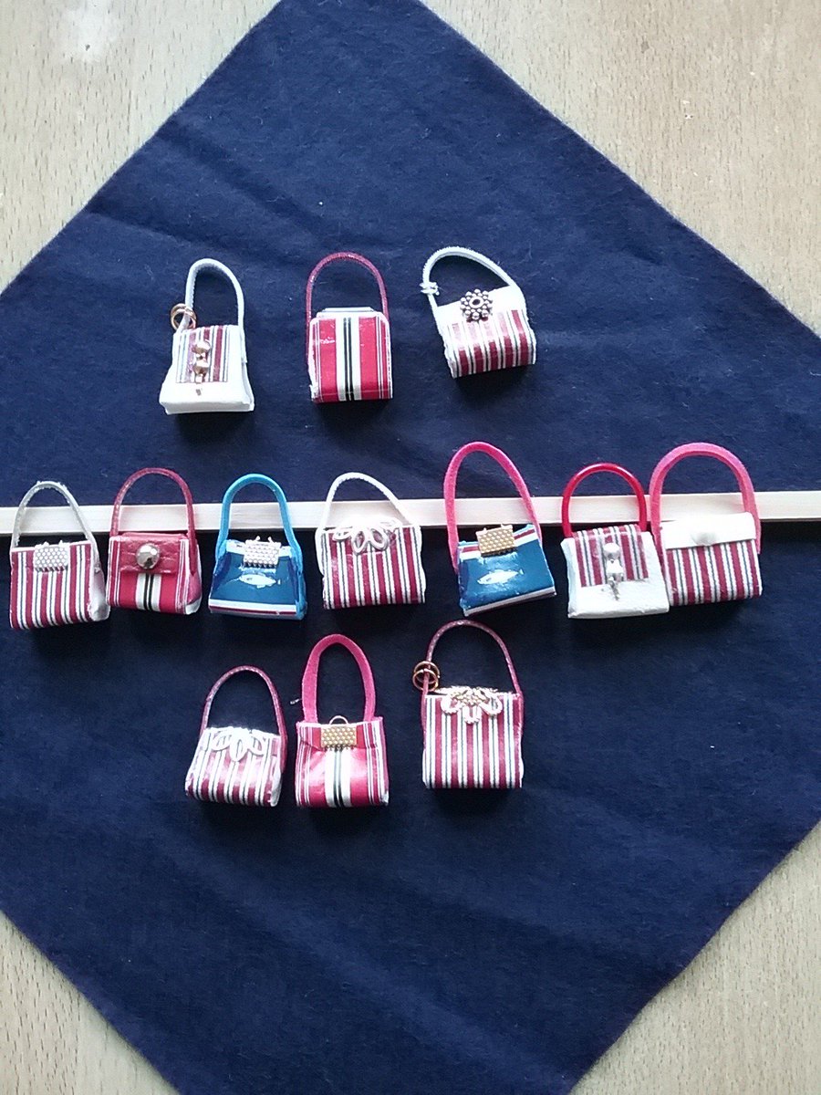 Leuke tasjes met een urker tintje te koop. 1.50 euro.