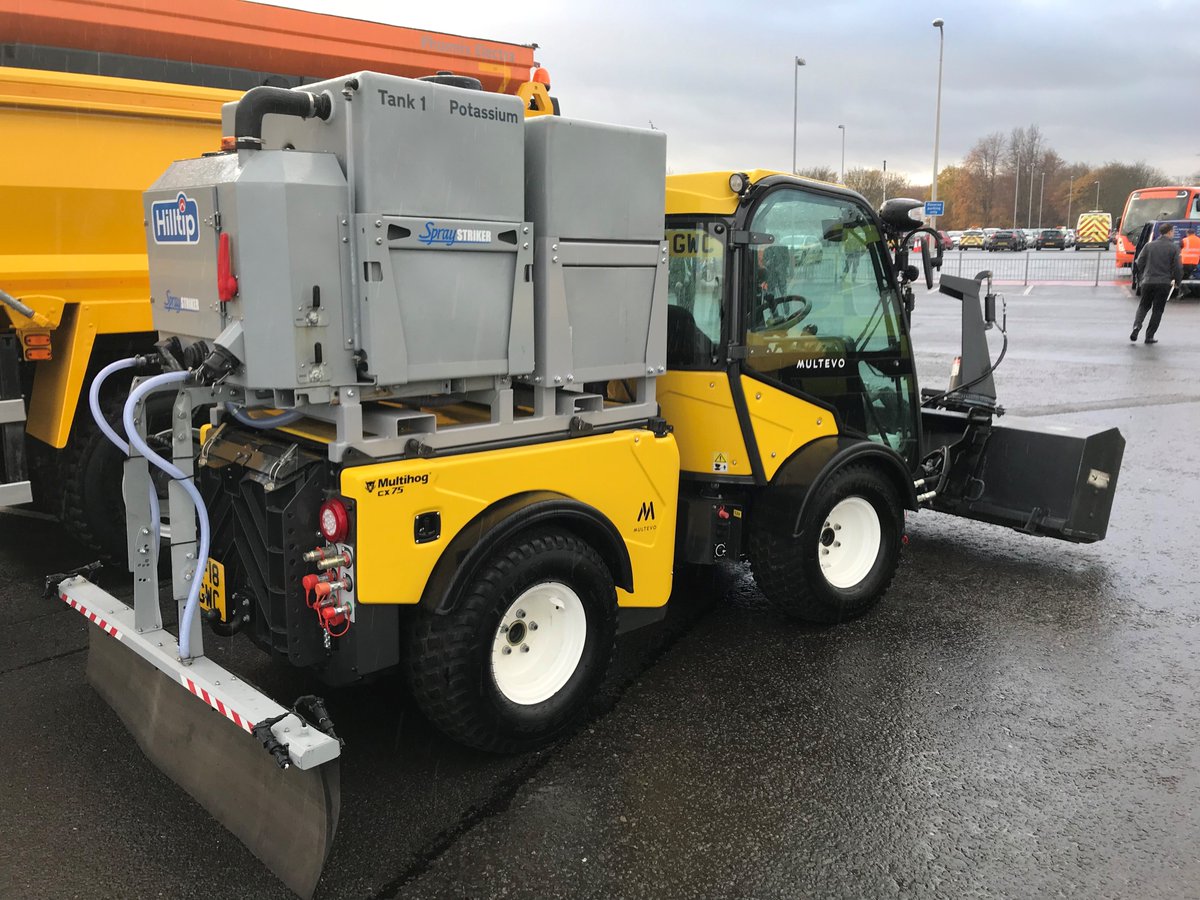 the @Hilltip_tweet Dual Spraystriker uses Potassium Acetate and Sodium Chloride Brine to treat the footpath along the #ForthRoadBridge. Mounted on a Multihog vehicle with a Snow Blower on the front. #WinterReady #ReadyScotland #KeepScotlandMoving