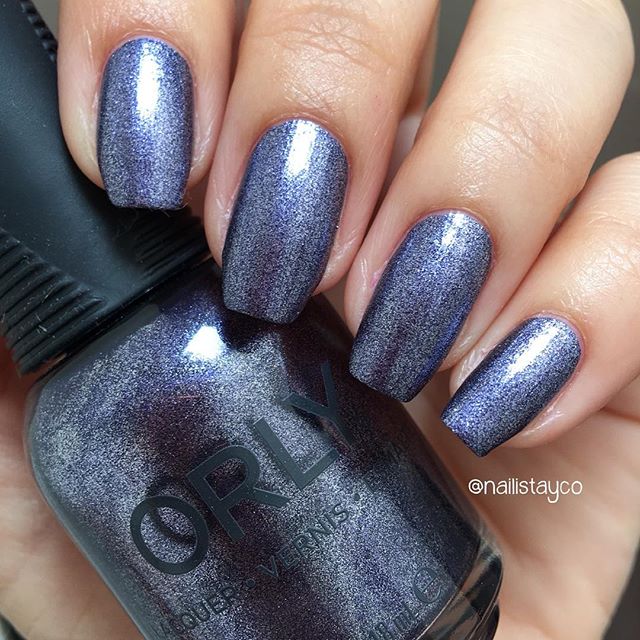 This Nebula mani is giving us serious party vibes 💃🏽  bit.ly/2PIjjzL 📷 <a href="/nailistayco/">Marii</a> 
#orlynails #orlybeauty #deepwonder #orlydeepwonder #nebula #nailpolish #nails #nailoftheday #nails