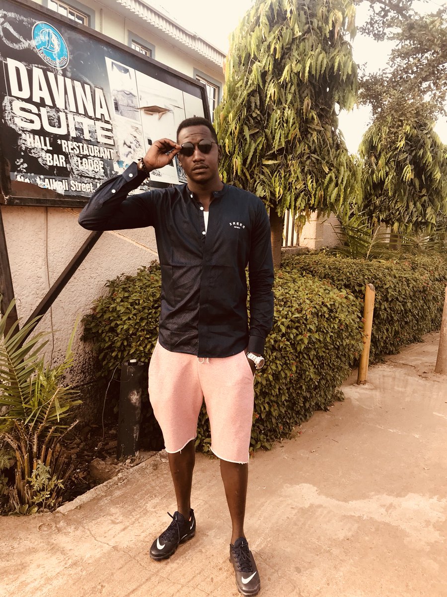 DukDuniya69's tweet photo. ๐ King of 3reecRepublic #HipSamba #Hotpeppersoup #FridayFeeling #FridayMotivation #3reec #3reecrepublic #Sweetboy #finechongaitwitter #KadunaTwitterConnect #ULF2018 #Festoli2018 #ChongDovetail #Savages https://t.co/6S6HDZTUjC