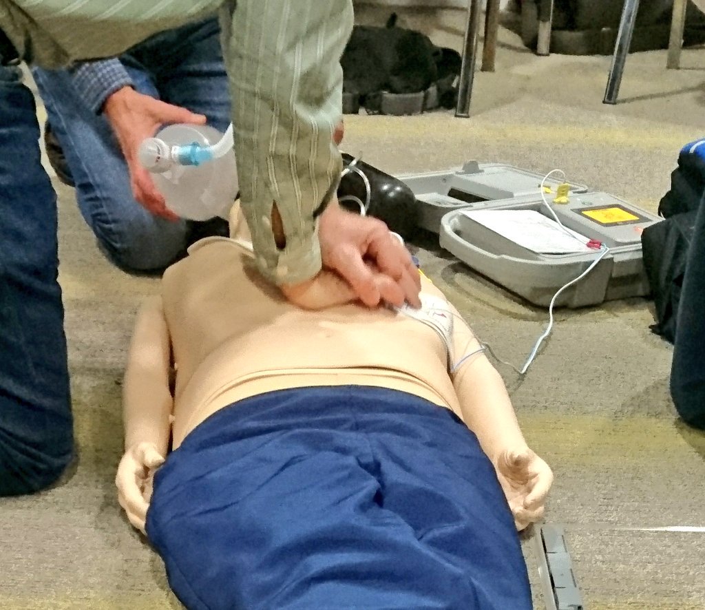 Volteral's tweet image. Start of #cardiacarrest #OHCA scenarios on @BASICSScotland #PHECC course in #Dumfries may the pulse be with you always 💓⚡️