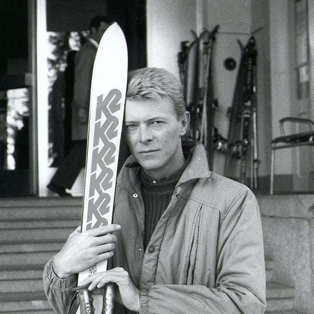 ColterBay's tweet image. Our hearts are filled with love today, that the first snow of the season is here, it may not stick around but soon enough we will be hitting the slopes. 
#colterbaybuffalo #skiseason #bowie #eyesthatcutintoyoursoul