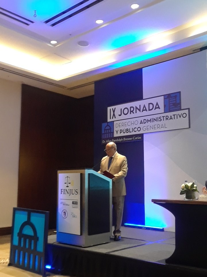 redav2012's tweet photo. El Magistrado Milton Ray Guevara, Presidente del Tribunal Constitucional de República Dominicana, imparte la conferencia de cierre de la @DerAdmvo @finjusrd @EdJorgePrats https://t.co/7xrf0rQ9wd