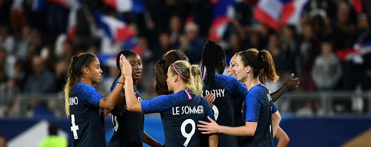 [#Bleues]
France-Brésil, c'est samedi ! Qu'attendre du dernier match amical avant le tirage de la Coupe du Monde ? 
#FRABRA #EDF #Bleues #DareToShine #CoupeDuMonde #France2019 <a href="/FIFAWWC/">FIFA Women's World Cup</a> <a href="/mariannegazeau/">Marianne Gazeau</a> 
buff.ly/2T0xE9M