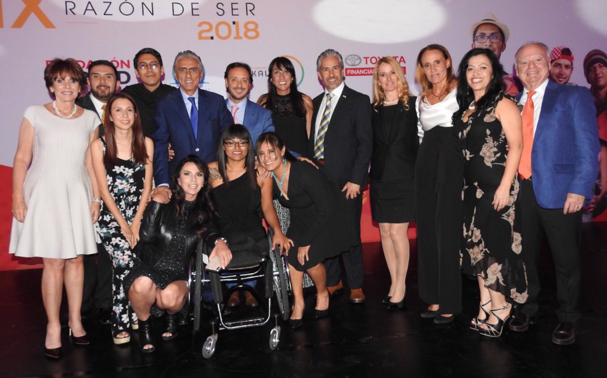 ElFotografocdmx's tweet photo. Ceremonia de Premiación Razón De Ser 2018 #FMAC #RazonDeSer2018 #Inspírame #RDS2018 https://t.co/92pWhyemiF